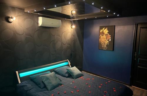 Carnoules Villa | Romantic Retreat: Love Room La Parenthèse Carnoules