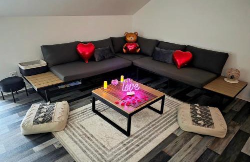 Domerat Villa | Love Room Luxe and Spa - Sauna
