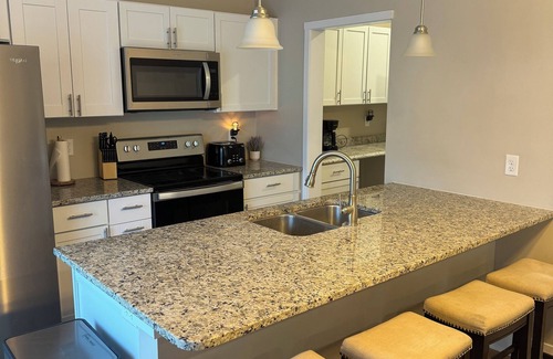 Cincinnati House | Love the Cov- Spacious 4-bedroom house in charming Covington with WiFi, AC