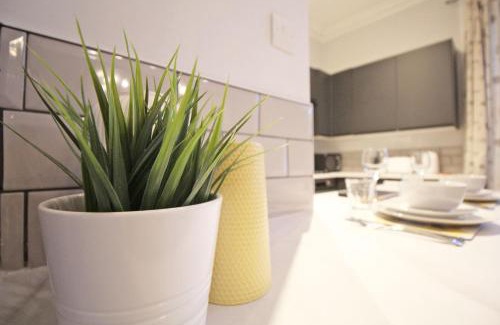Ely Apartment | Cozy 1 Bed Serviced Apartment in Family-Friendly Cambridgeshire
