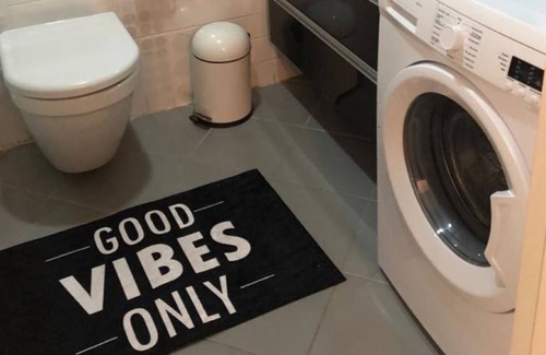 Esenyurt Apartment | Convenient 1 Bedroom Steps from Akbatı Mall