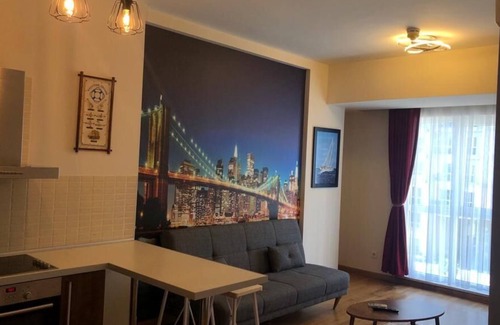 Esenyurt Apartment | Convenient 1 Bedroom Steps from Akbatı Mall