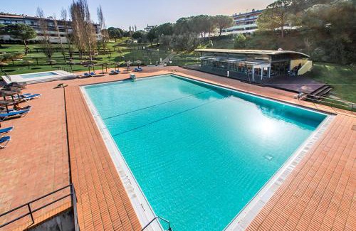 Telheiro Apartment | Lovely 1 Bedroom Apartment in Resort with Pool
