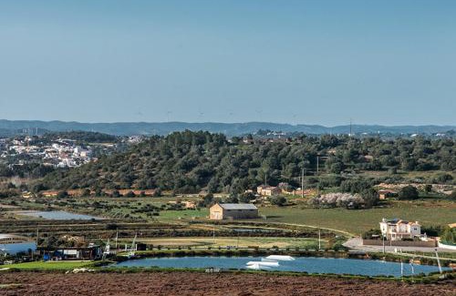 Telheiro Apartment | Lovely 1 Bedroom Apartment in Resort with Pool