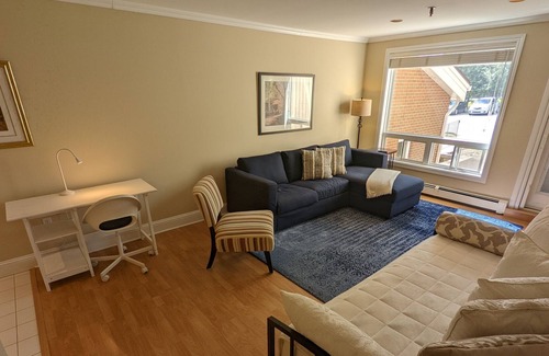 Bedford Condo | Lovely 1 Bedroom Condo With Free Parking & Wifi
