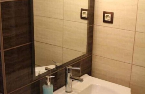 Palace District Condo | Lovely 1 bedroom condo in city center