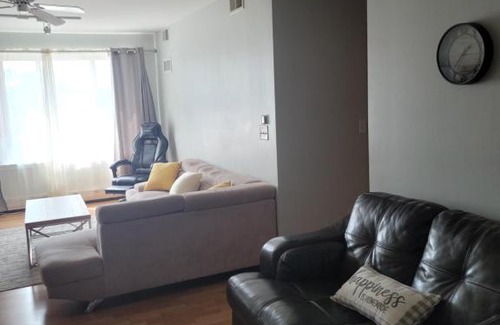 Berwyn Apartment | Charming 1-Bedroom Condo with Free Parking & Pet Friendly