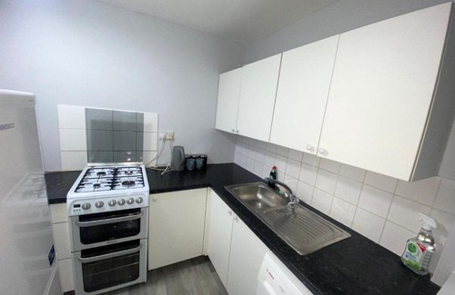 Sefton Park Apartment | Cozy 1-Bedroom Flat with Free Parking for Families