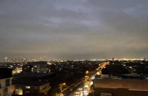 Moonee Ponds Apartment | Charming 1BD Condo with City View & Free Parking