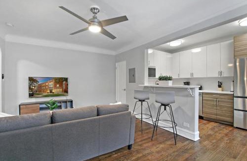 Evanston Apartment | Cozy 1BR Apartment in Evanston with Onsite Laundry