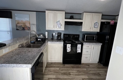Port Lavaca House | Coastal Retreat: 2-Bedroom Home with Oceanfront Views