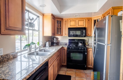 Pasadena Condo | Exceptional 2-Bedroom Condo Near Old Town Pasadena