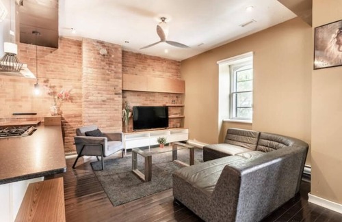Little Burgundy Apartment | Cozy 2-Bedroom Retreat in Downtown Montreal