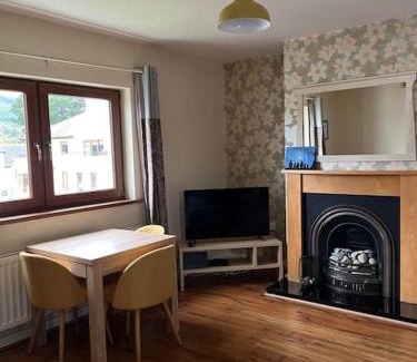 Newcastle Apartment | Family-Friendly 2 Bedroom Apartment in Newcastle