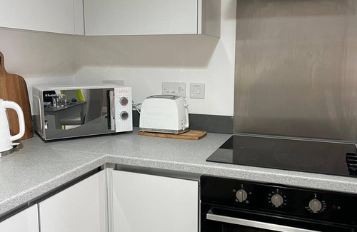 West Bromwich Apartment | Cozy 2 Bedroom Apartment with Parking & Pet-Friendly Perks