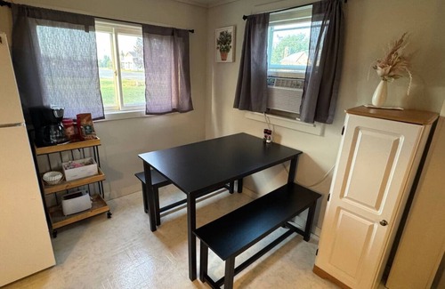 Vanderbilt House | Lovely 2-bedroom house with AC & pet friendly in Vanderbilt