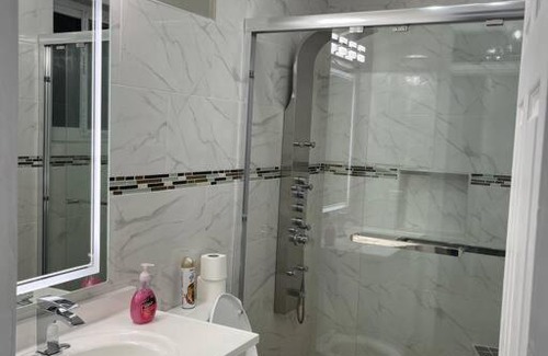Havendale Apartment | Cozy 2 Bedroom Rental with Pool and Relaxing Jacuzzi