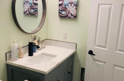 Springbank Hill House | Inviting 2-Bedroom Suite with Private Entrance and Child-Friendly Amenities