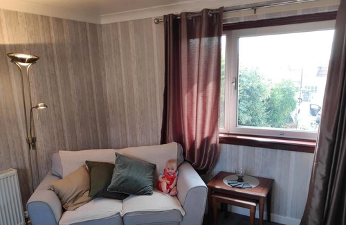 Limekilns House | Lovely 2BD Flat in picturesque Limekilns Fife