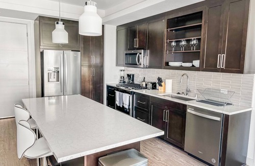Irvine Business Complex Apartment | Inviting 2-Bedroom Retreat with Pool & Child-Friendly Space