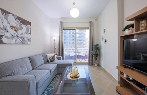 Dubai Media City Apartment | Lovely 2BR Apartment in JLT