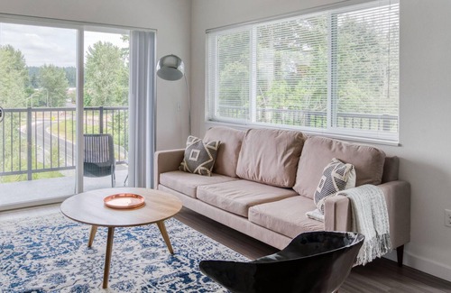 Redmond Apartment | Lovely 2BR in Redmond, Rooftop + Pet-Friendly