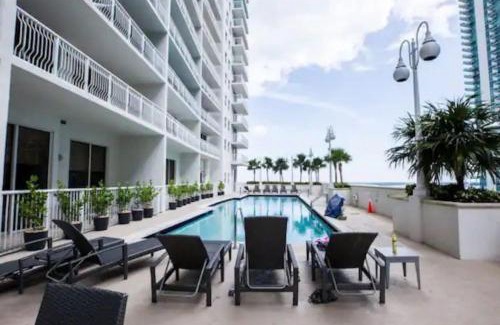 Brickell House | Lovely 2BR in the Heart of Brickell Free Parking