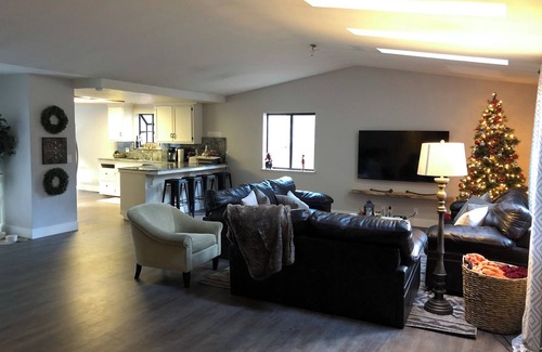 Christmas Valley House | Lovely 3-bedroom house with WiFi in South Lake Tahoe