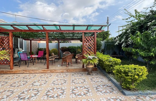 Gbawe House | Charming 3-Bedroom House with Free Parking & Pet Friendly