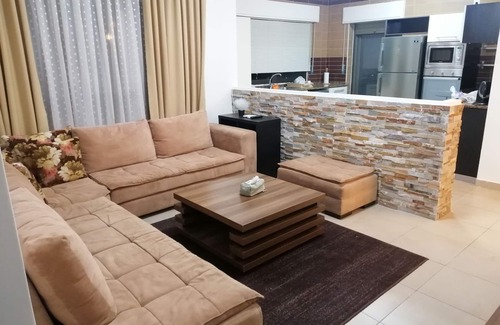Aqaba Apartment | Charming 3-Bedroom Unit with FREE Parking for Families