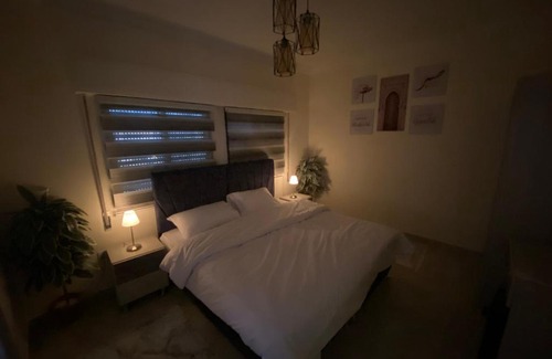 Aqaba Apartment | Ideal 3-Bedroom Rental with Kitchen and Breakfast Included