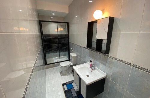 Aqaba Apartment | Ideal 3-Bedroom Rental with Kitchen and Breakfast Included