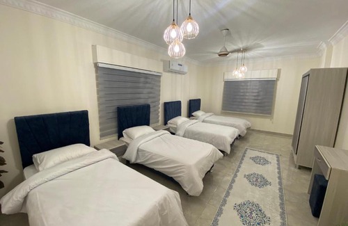 Aqaba Apartment | Ideal 3-Bedroom Rental with Kitchen and Breakfast Included