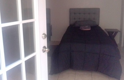 Parker Lane Condo | Lovely 3 br cozy Condo with Pool & Tennis Court
