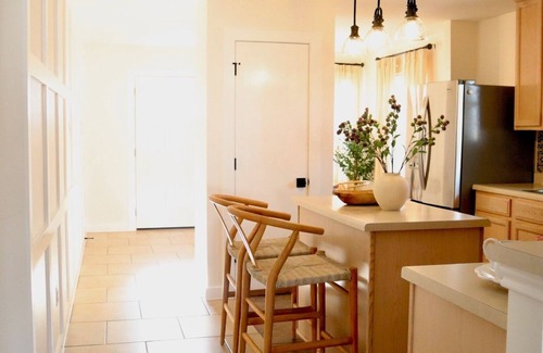 Manor House | Lovely 3BR w/King Bed,15 Min from Downtown Austin
