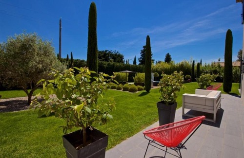 Paradou Villa | Inviting 4 BR Villa with Private Pool and Lush Garden Escape
