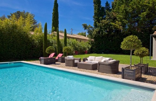 Paradou Villa | Inviting 4 BR Villa with Private Pool and Lush Garden Escape