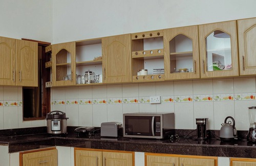 Kampala House | Exceptional 5-Bed House with Lake View in Ndejje Kampala