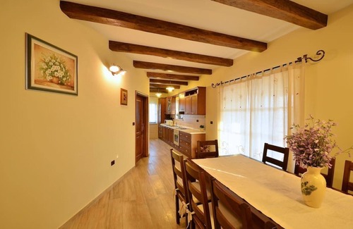 Sculci Villa | Inviting 5-Bed Villa in Buzet with Pool and Spa Amenities