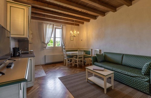 Strassoldo Apartment | Spacious Apartment for 6 with A/C, WIFI, and Parking