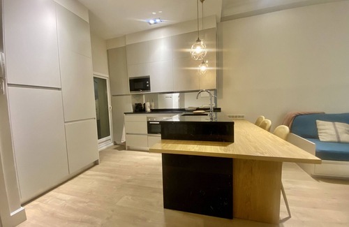 Almagro Apartment | Artistic Flat in Madrid City Center with Spa & Breakfast