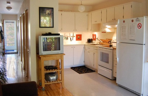 Viauville Apartment | Tranquil Retreat Near Botanical Garden - Top Guest Rated 9.6
