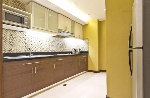 Bagumbayan Condo | Cozy Eastwood Condo with Pool & Spa - Rated 9.2 by Guests