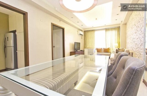 Bagumbayan Condo | Cozy Eastwood Condo with Pool & Spa - Rated 9.2 by Guests