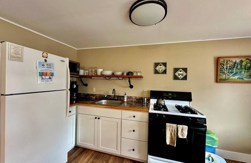 Old Forge Cottage | Cozy Studio with Full Bath, Kitchen & Oceanfront Views