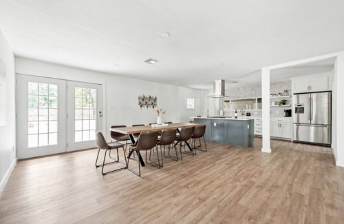 Haltom City House | Spacious 4 Bedroom House Perfect for Family Getaways
