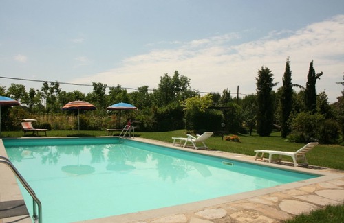 Castiglion Fiorentino Apartment | Charming Apartment for 4 with Pool, WiFi & Pet-Friendly