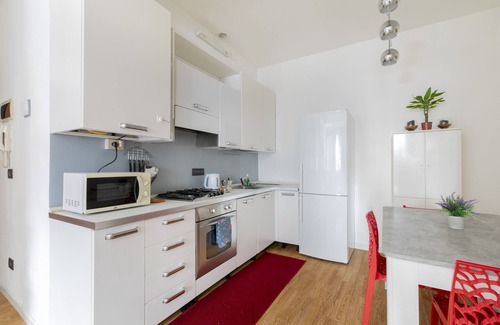 Mestre Apartment | Comfortable Apartment Near Venice with Spa and Hot Tub