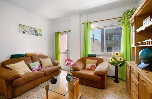 Santa Cruz de Tenerife Apartment | Family-Friendly 2-Bedroom Apartment in Santa Cruz de Tenerife