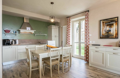 Costigliole d'Asti House | Inviting Villa Apartment for 5 with Pool and Scenic Views